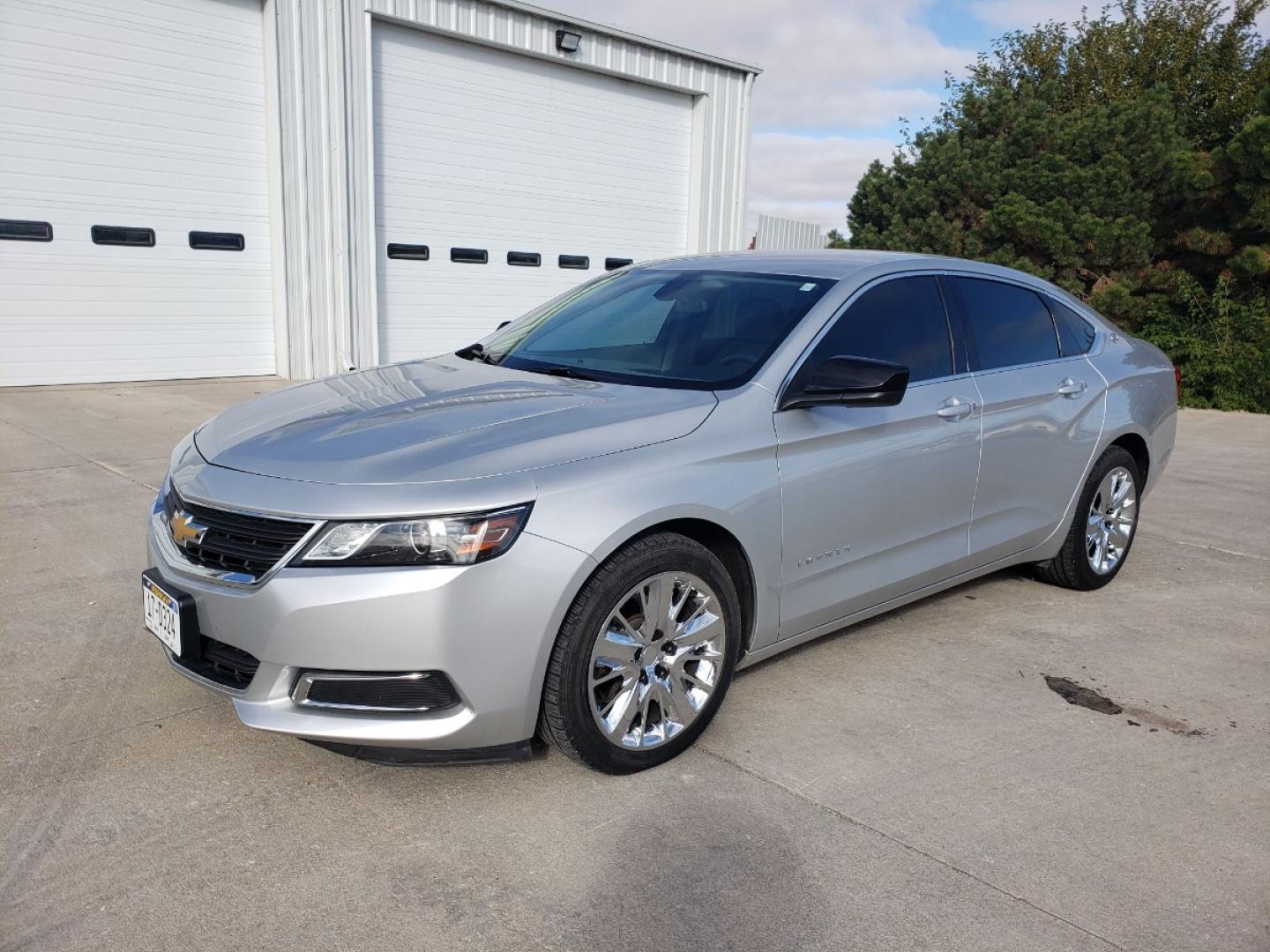 2017 Silver Chevrolet Impala LS Fleet (2G11X5S37H9) with an 3.6L V6 DOHC 24VV FFV engine, 6A transmission, located at 205 W Nobes Rd, York, NE, 68467, (402) 362-5933, 40.857784, -97.594452 - Photo#0