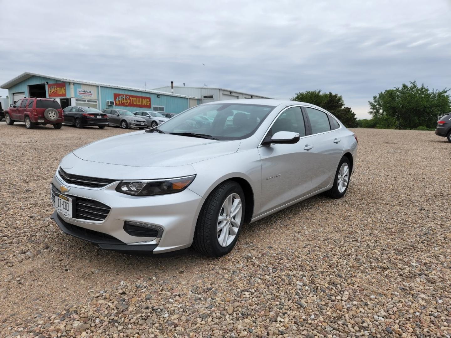 2018 Silver /Black Chevrolet Malibu LT (1G1ZD5ST4JF) with an 1.5L L4 DOHC 16V engine, 6A transmission, located at 205 W Nobes Rd, York, NE, 68467, (402) 362-5933, 40.857784, -97.594452 - Photo#0